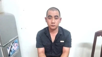 Kinh hoàng: Ô tô 7 chỗ lao thẳng vào quán nhậu ở Gia Lai, 2 người thương vong