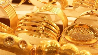 Giá vàng sáng 12/8: Vàng miếng, vàng nhẫn đồng loạt giảm sốc