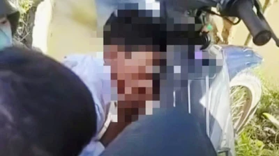 Va chạm giữa hai xe máy ở Cà Mau, một người bị thương nặng