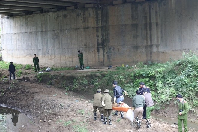 Bí mật trong bao tải dứa tố tội ác kinh hoàng của con nợ