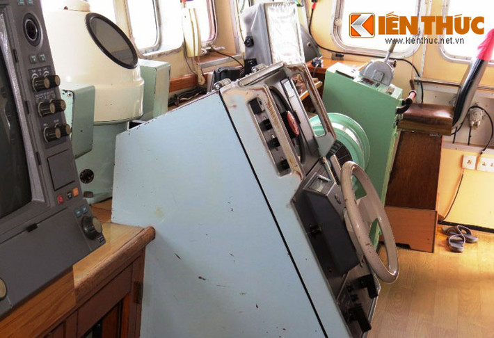 Ngư dân khi được tuyển dụng sẽ thông qua kháa đào tạo ngắn hạn; đối với ngư dân là thuyền viên sẽ được học về kỹ năng, kỹ thuật sử dụng công cụ máy móc thiết bị khai thác đánh bắt thủy, hải sản theo công nghệ Hàn Quốc, Nhật Bản...