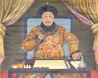 Thanh Cao Tông – Càn Long là một vị hoàng đế vĩ đại trong lịch sử Trung Quốc. Ông lên ngôi năm 25 tuổi, tại vị 60 năm, làm thái thượng hoàng 4 năm và mất năm 89 tuổi. Bởi thế ông là vị hoàng đế có thời gian tại vị lâu nhất, đạt được những thành tựu về mặt văn hóa, giáo dục và quân sự huy hoàng nhất và cũng là hoàng đế có tuổi thọ cao nhất trong lịch sử Trung Quốc. Bí quyết của ông là gì?