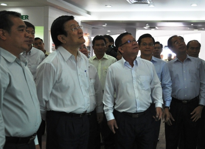 Chủ tịch nước Trương Tấn Sang cho rằng, để xảy ra việc gây rối, phá hoại như vừa diễn ra là không thể tha thứ được."Cần phải phân biệt lòng yêu nước là thiêng liêng bất khả xâm phạm với hành động phá hoại của những kẻ xấu", Chủ tịch Trương Tấn Sang khẳng định. Chủ tịch yêu cầu các cơ quan chức năng phải xử lý nghiêm những đối tượng cầm đầu, kích động...