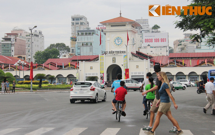 Chợ Bến Thành sau 39 năm không đổi khác nhiều.