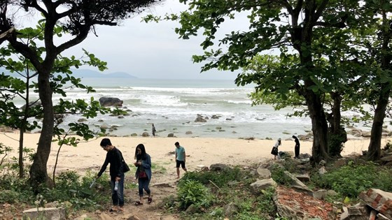 Theo giới thiệu, dự án Lancaster Nam O Resort & Spa có diện tích 36,5 ha bao gồm 57 căn biệt thự biển cao cấp, khách sạn 5 sao, spa, khu hội nghị quốc tế, khu vui chơi giải trí… với tổng số vốn đầu tư lên đến 3.300 tỷ đồng. Ảnh: Nguyên Khôi/SGGPO. g