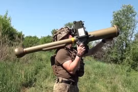 Anh chuyển tên lửa phòng không dẫn đường laser cho Ukraine