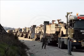 Thổ Nhĩ Kỳ triển khai hàng loạt khí tài quân sự hỗ trợ Syria