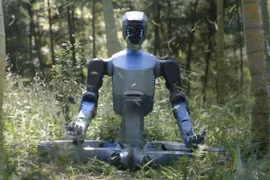 Robot hình người của Trung Quốc có thể hoạt động trong mọi thời tiết