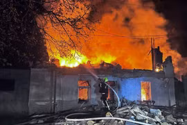 Ukraine và Nga cáo buộc lẫn nhau vi phạm lệnh ngừng bắn dịp lễ Phục sinh