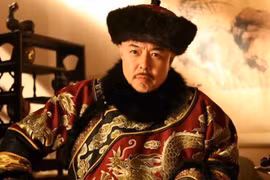 Càn Long phát lì xì cho tất cả, trừ 1 hoàng tử, đó là ai?