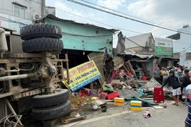 Xe ben gây tai nạn liên hoàn trên Quốc lộ ở Quảng Ngãi