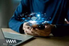 Sinh viên Iran được cấp bằng sáng chế mạng Internet khinh khí cầu