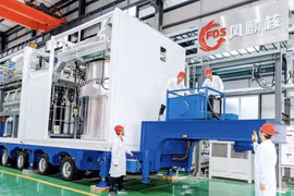 Thế giới kinh ngạc lò phản ứng di động đưa điện hạt nhân lên xe tải