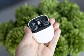 Tai nghe Pixel Buds 2A với Gemini và pin có thể thay thế