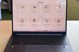 Chiếc laptop đột phá với giao diện hoàn toàn bằng AI gây kinh ngạc