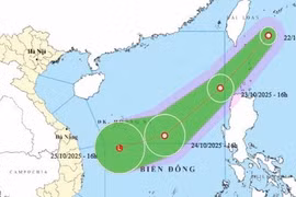 Bão số 12 giảm cấp, thêm một áp thấp nhiệt đới xuất hiện gần Biển Đông