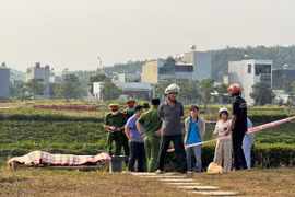 Phát hiện thi thể bé gái dưới hồ sinh thái Khu dân cư 577