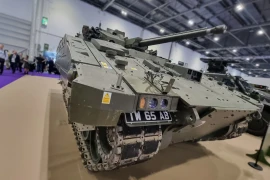 Xe chiến đấu bộ binh Anh bị cáo buộc gây nguy hiểm cho binh sĩ