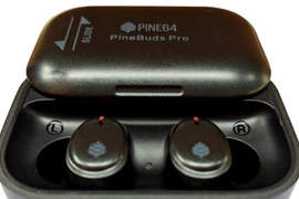 Cách chạy trò chơi Doom trên một cặp tai nghe không dây