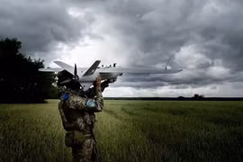 UAV Ukraine bị cáo buộc bay lạc vào nước NATO gây sự cố điện