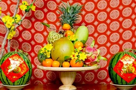 Cách chọn hoa cúng đúng chuẩn ngày Tết để mang lại may mắn