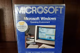 Bộ ảnh ngược dòng thời gian 40 năm tròn của hệ điều hành Windows