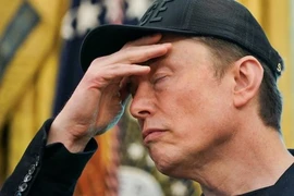 Starlink "rụng như sung" Elon Musk bất lực trước đối thủ