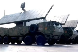 Trung Quốc phát triển vũ khí vi sóng chống drone cạnh tranh Leonidas