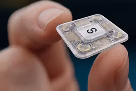 Máy tính lượng tử di động đầu tiên chạy qubit kim cương 