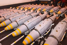 Mỹ bất chấp Quốc hội khẩn cấp bán cho Israel 27.000 quả bom 