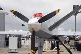 Hy hữu UAV 13 triệu đô lao xuống biển vì bỗng dưng rơi mất cánh quạt