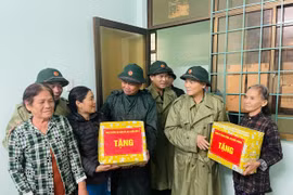 Bộ Quốc phòng kiểm tra, chỉ đạo ứng phó bão số 13 tại Quảng Ngãi