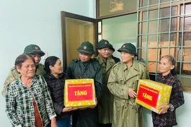 Bộ Quốc phòng kiểm tra, chỉ đạo ứng phó bão số 13 tại Quảng Ngãi