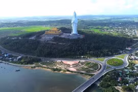 Quảng Ngãi hút khách du lịch với nhiều hoạt động xuyên Tết