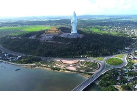 Quảng Ngãi hút khách du lịch với nhiều hoạt động xuyên Tết