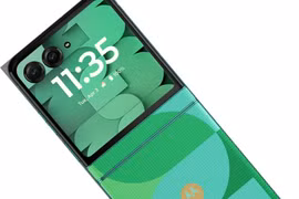 Lộ diện phiên bản FIFA World Cup 2026 của Motorola Razr 2025