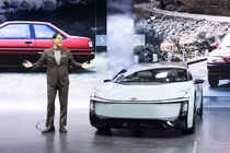 Tận thấy Toyota Corolla hoàn toàn mới với thiết kế táo bạo 