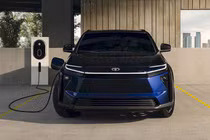 Cận cảnh Toyota bZ 2026 - nâng cấp toàn diện, hơn 911 triệu đồng