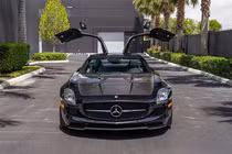 Mercedes-Benz SLS AMG GT 2015 "siêu lướt" đấu giá, dự kiến gần 8 tỷ đồng