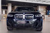 BMW iX3 ưu đãi "sốc", giảm tới hơn 1 tỷ đồng tại đại lý