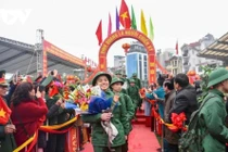 Sáng nay 4.000 thanh niên Thủ đô lên đường nhập ngũ