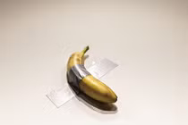 Quả chuối đắt nhất lịch sử hơn 160 tỷ đồng có gì đặc biệt?