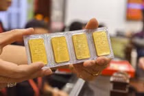 Giá vàng hôm nay 05/7: Vàng miếng giảm mạnh?