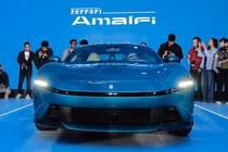 Ferrari Amalfi 2026 khoảng 18 tỷ đồng sắp bán tại Việt Nam có gì?