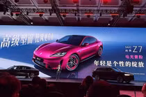 SAIC Z7 - xe điện Trung Quốc "nhái" Porsche Taycan, giá rẻ bằng 1/3