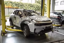  Lynk & Co Việt Nam "chơi chiêu" khoe xe 06 tai nạn, chủ xe bức xúc