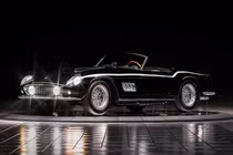 Ferrari 250 GT LWB California Spider gần 70 năm giá hơn 194 tỷ đồng