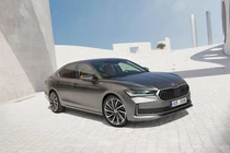 Skoda Octavia Select, Wagon Hybrid và Superb PHEV sắp về Việt Nam