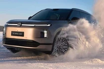 Volkswagen ID. Era 9X lộ diện, nội thất xa xỉ với màn hình 31,2 inch