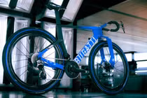 Bugatti ra mắt xe đạp Factor One siêu đắt, hơn 615 triệu đồng